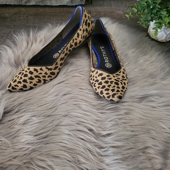 Rothys The Point Retired Leopard Flats Womens Size 8.5 - Picture 4 of 15